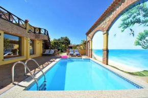 Family villa with pool in O Con – 200 m², private garden